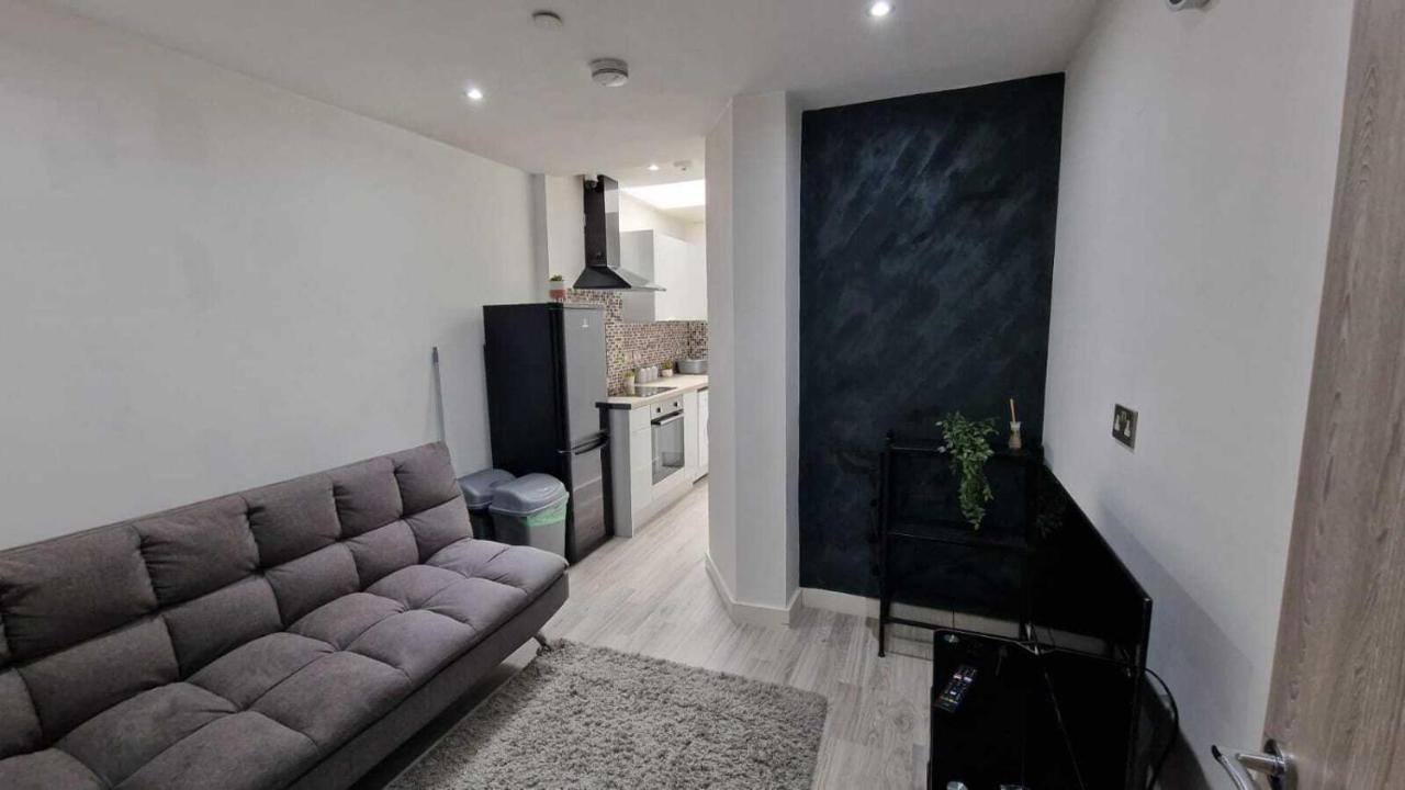 Skyview Strathnairn Apartment 1 カーディフ エクステリア 写真