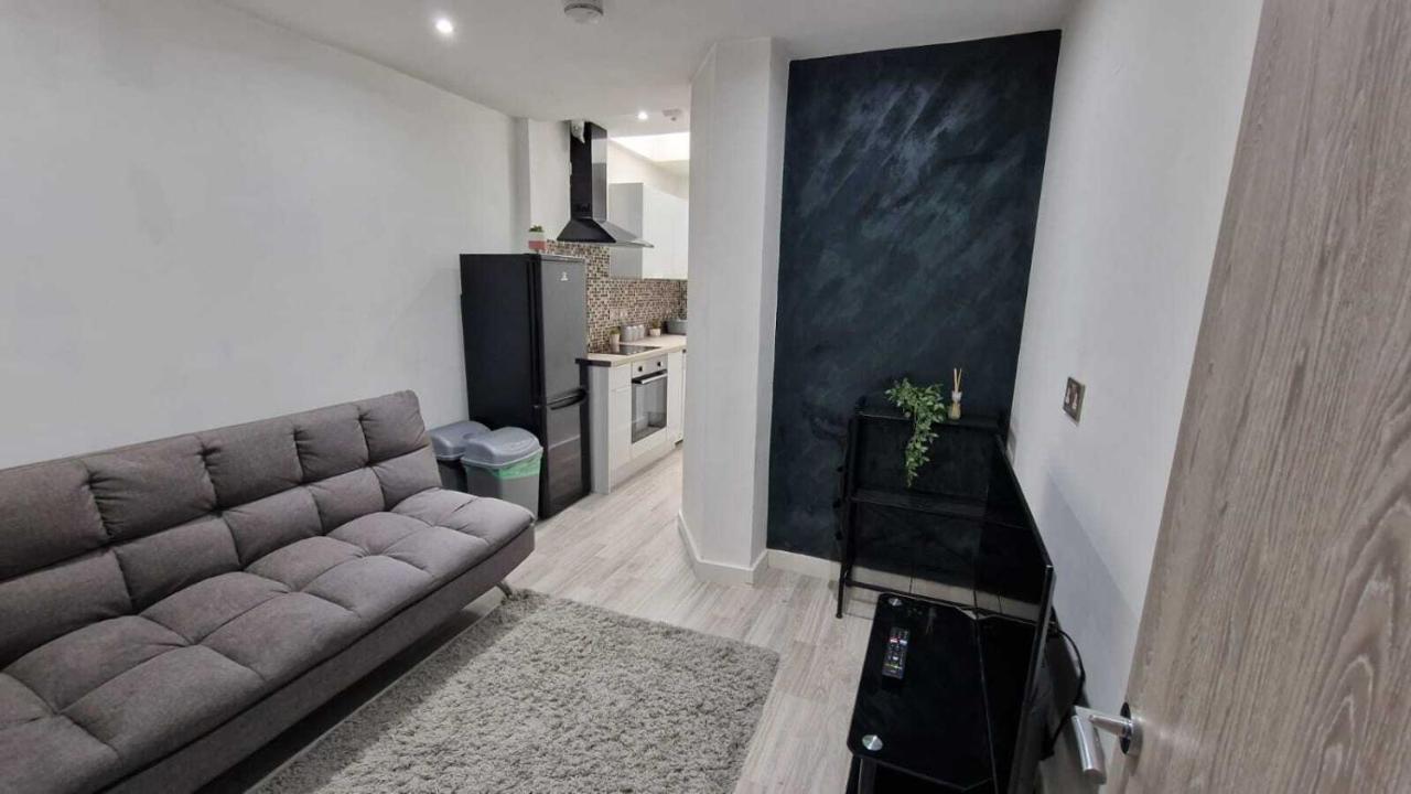 Skyview Strathnairn Apartment 1 カーディフ エクステリア 写真